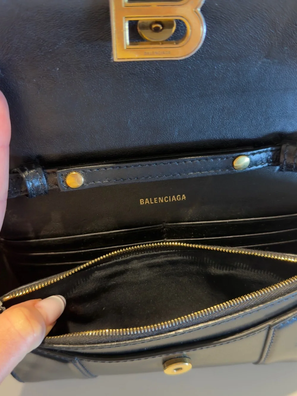 Balenciaga night structured tone